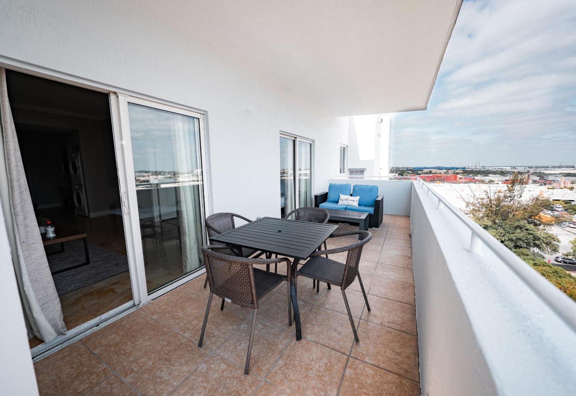 Nuvo Suites Hotel - Miami Doral Sweetwater المظهر الخارجي الصورة